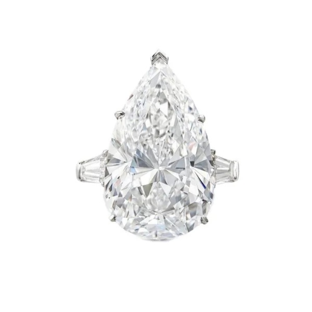 Fantasia by Deserio STUNNING travel ring size 5 1/2